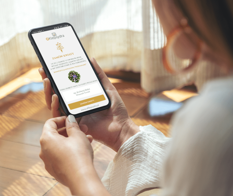 Ekran telefonu z powiadomieniem eKlepsydra